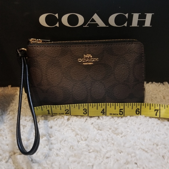 Coach Wallet - Picture 8 of 11